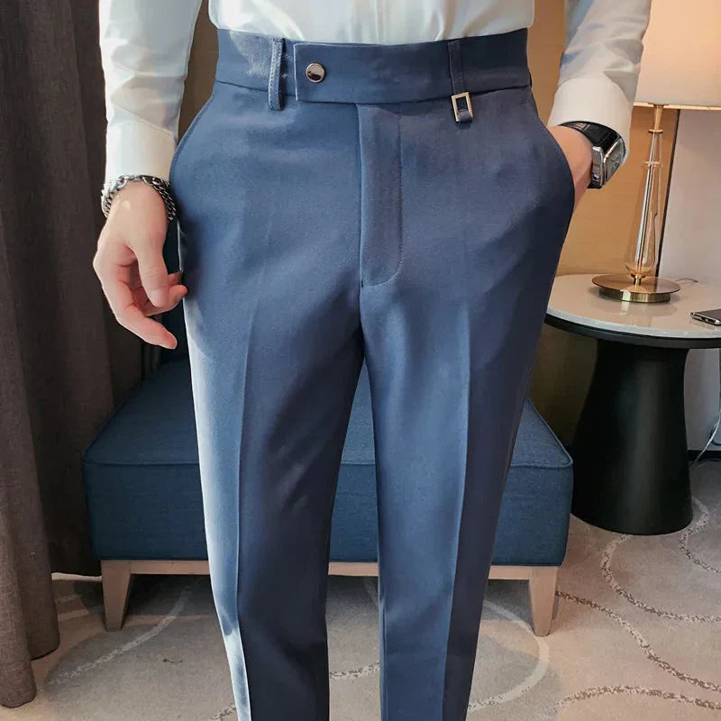 Calça de Alfaiataria Masculina Monzatti MZ213 em corte slim fit e tecido premium.