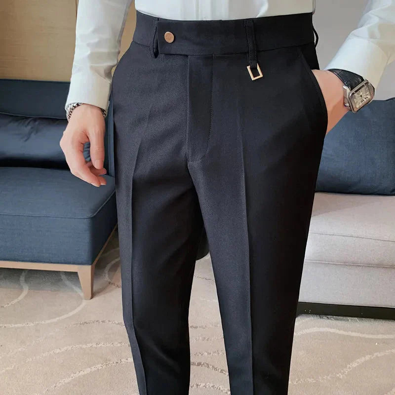 Calça de Alfaiataria Masculina Monzatti MZ213 em corte slim fit e tecido premium.