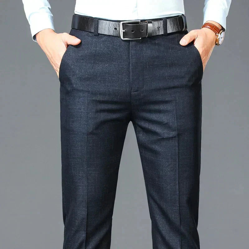 Calça Social Masculina Monzatti MZ515 em tecido premium e corte clássico.