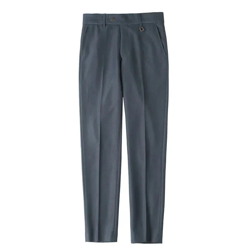 Calça de Alfaiataria Masculina Monzatti MZ213 em corte slim fit e tecido premium.