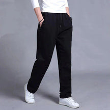 Calça Moletom Masculina Monzatti MZ068 em moletom premium, ideal para conforto e estilo.