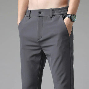 Calça Social Masculina Monzatti MZ067 em tecido premium, corte slim fit.