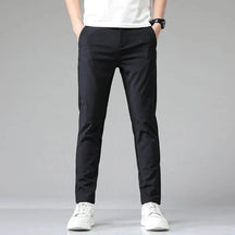 Calça Social Masculina Monzatti MZ067 em tecido premium, corte slim fit.